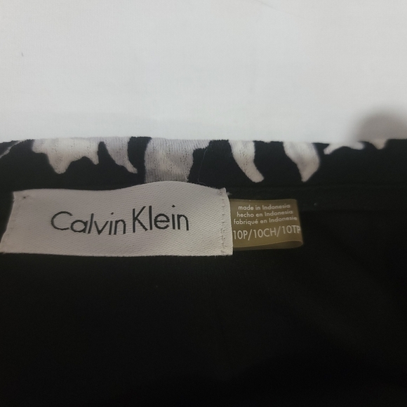 Calvin Klein Floral Mini Skirt Lined Women's Size 10 Petite - Picture 7 of 12